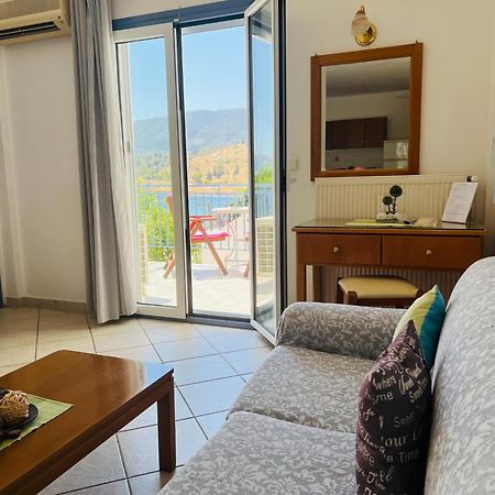 Poros Town Ktm Sunny Villas المظهر الخارجي الصورة