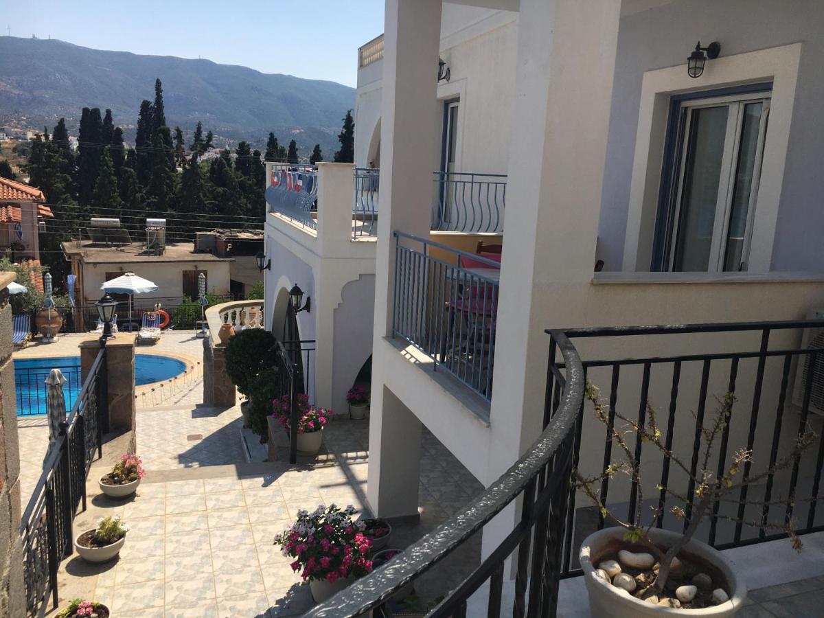 Poros Town Ktm Sunny Villas المظهر الخارجي الصورة