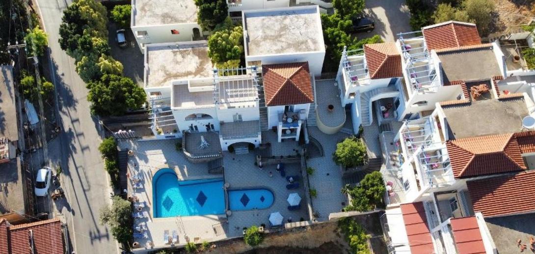 Poros Town Ktm Sunny Villas المظهر الخارجي الصورة