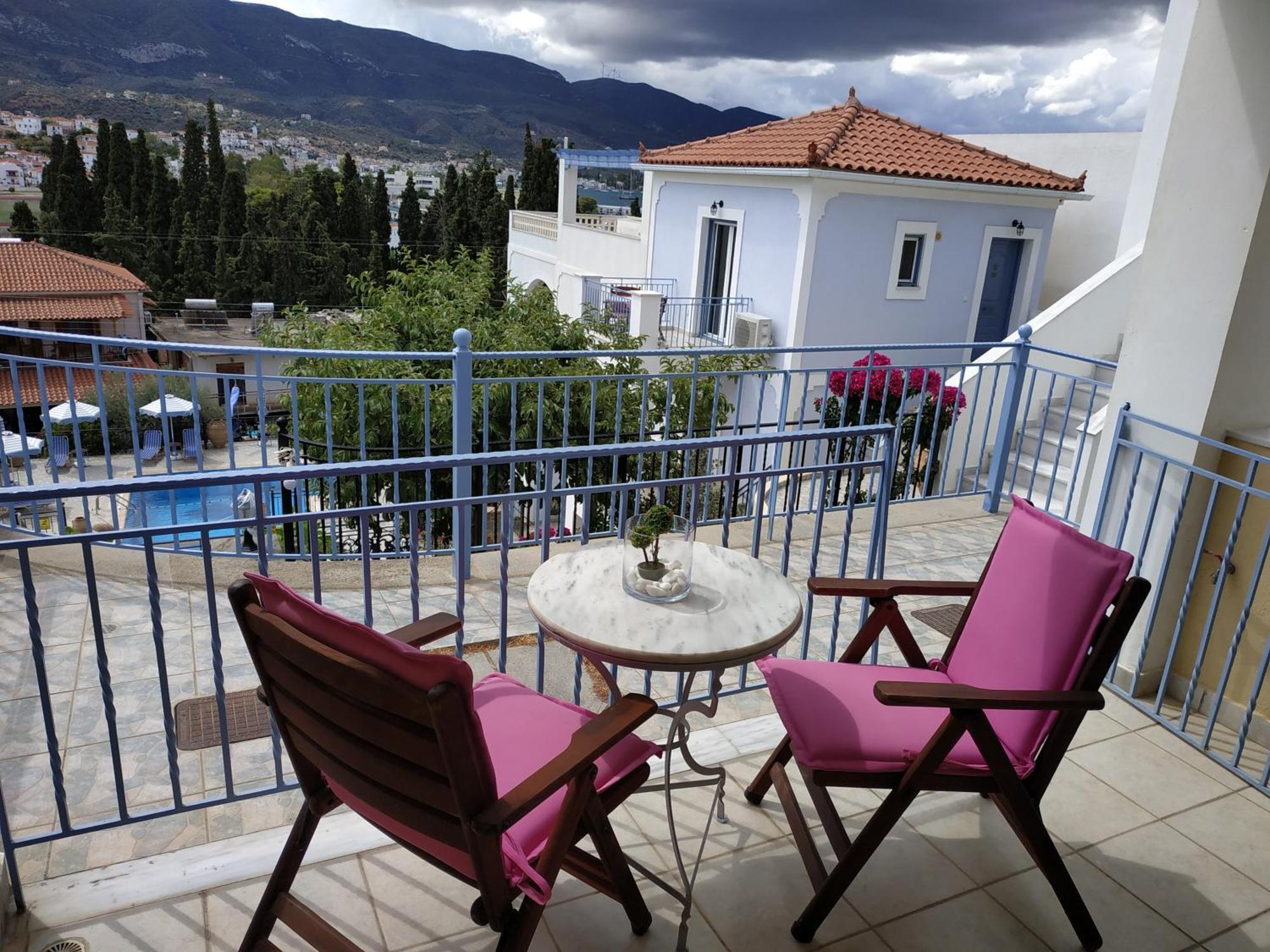 Poros Town Ktm Sunny Villas الغرفة الصورة