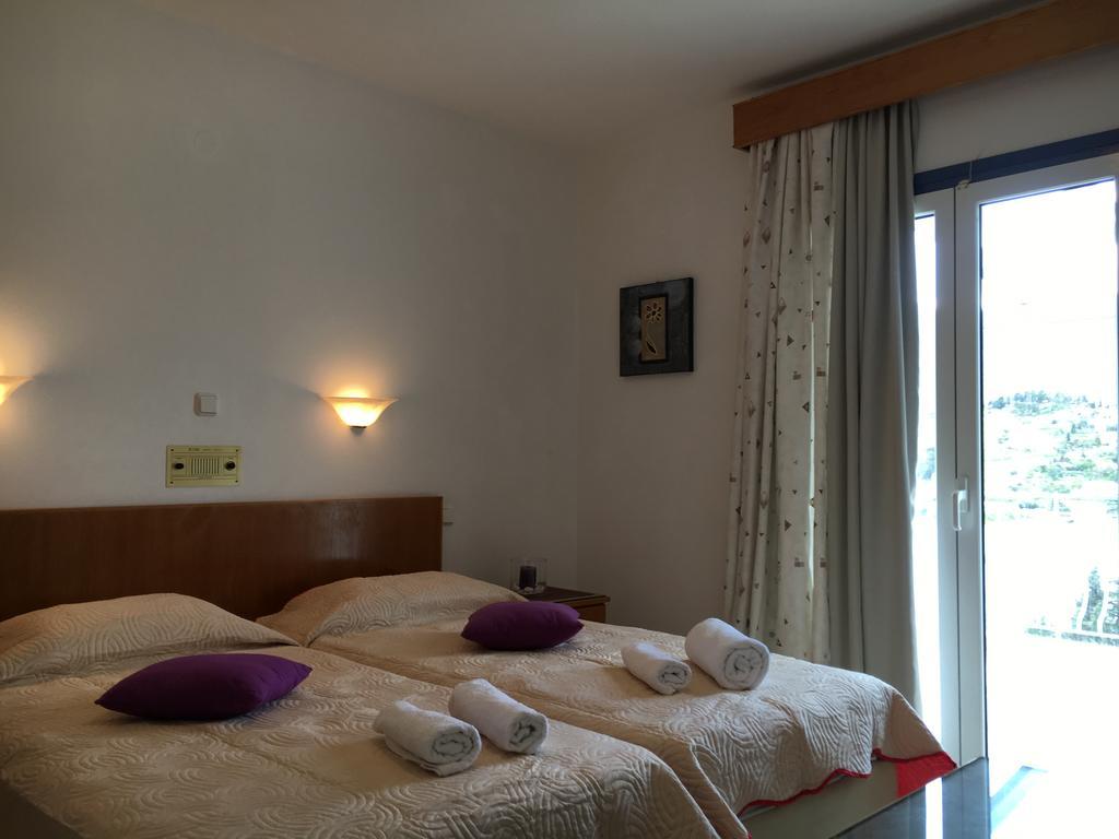 Poros Town Ktm Sunny Villas المظهر الخارجي الصورة