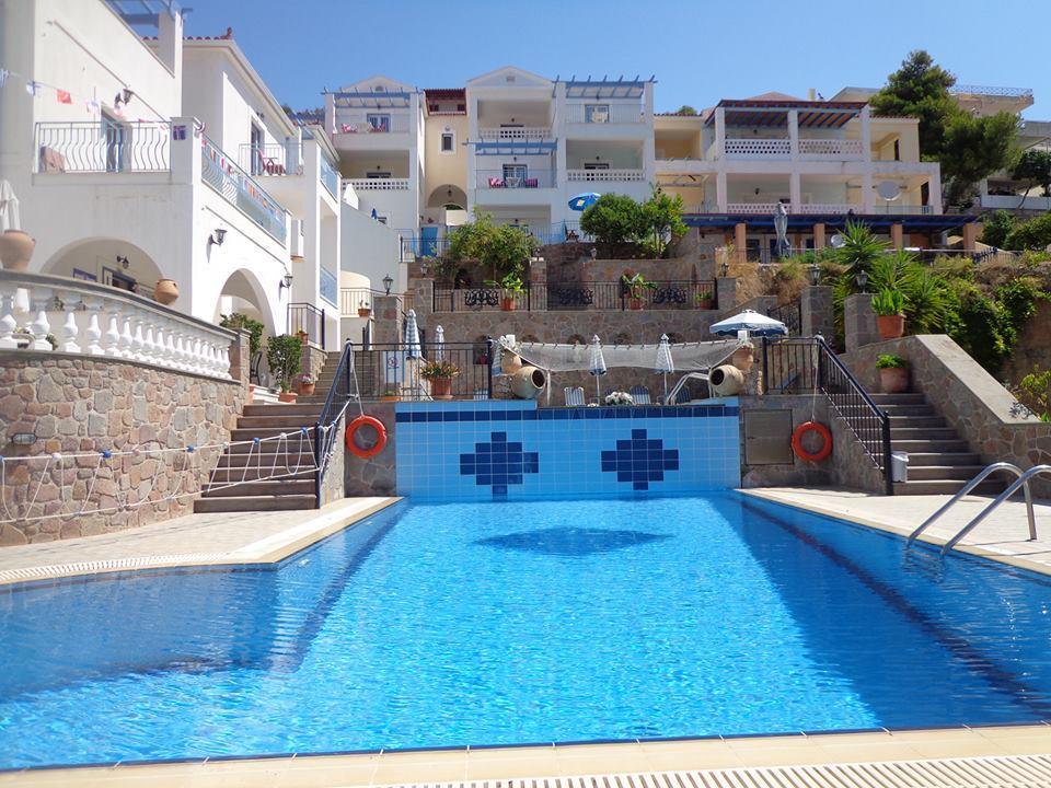Poros Town Ktm Sunny Villas المظهر الخارجي الصورة