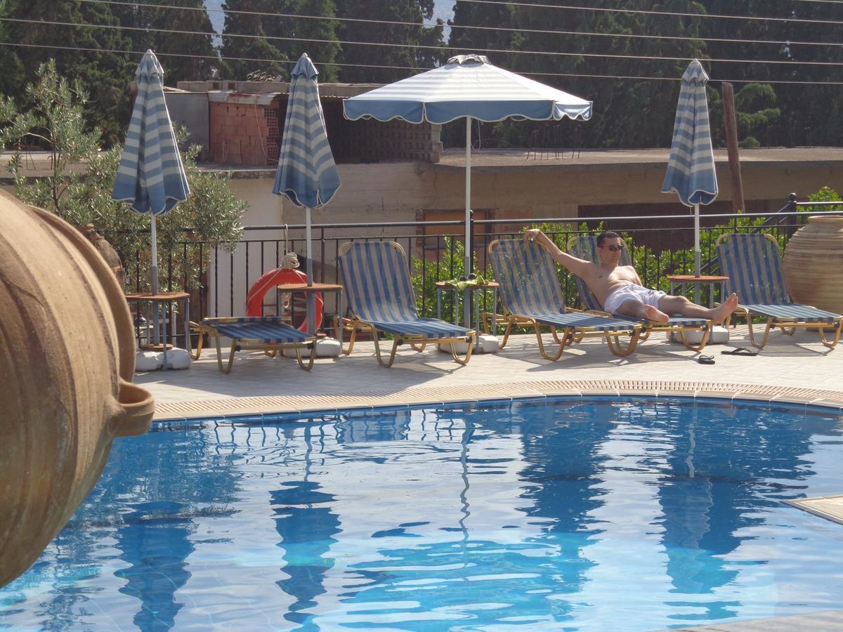Poros Town Ktm Sunny Villas المظهر الخارجي الصورة