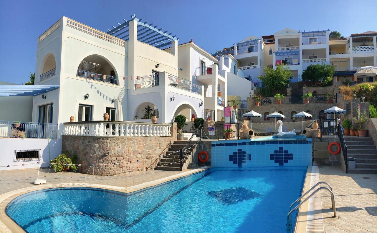 Poros Town Ktm Sunny Villas المظهر الخارجي الصورة